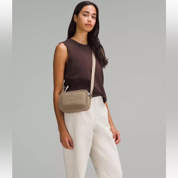 Crossbody Camera Bag - Picture 2 of 8